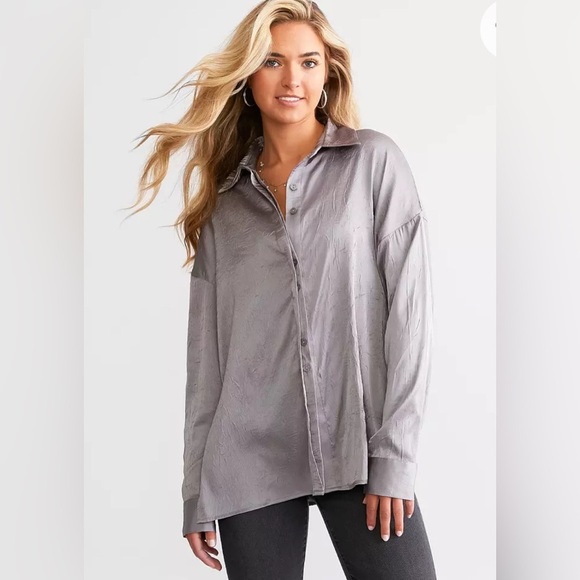 Willow & Root Satin Crinkle Blouse Size Medium - Picture 6 of 13